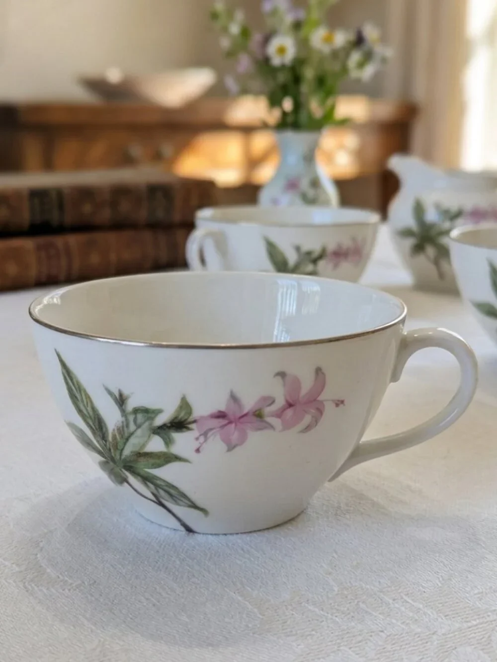Vintage‎ Sango Spring Bouquet Fine China Tea Set - 14 pieces Service for 6